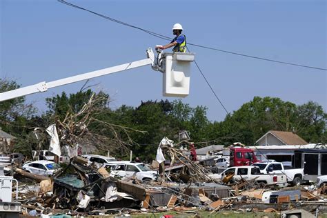 5 Dead And At Least 35 Hurt As Tornadoes Ripped Through Iowa Officials Say Wtop News