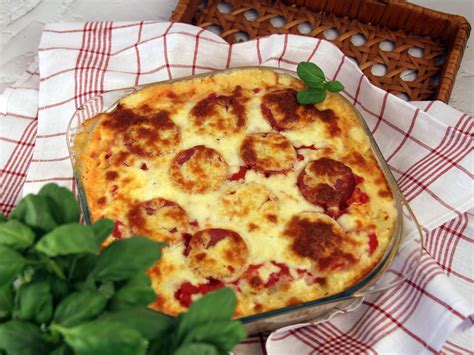 The Best Of Both Worlds Mac And Cheese Pepperoni Pizza Skillet Delight Day By Day In Our World