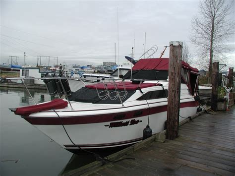 Peebles Boat Tops And Upholstery Bayliner 28 Sunbridge Cruiser