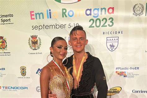 Lavis Timothy Ed Eva Trionfano Ai Mondiali Di Danza Sportiva