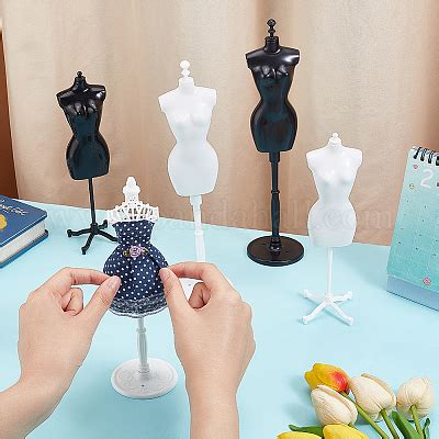 Wholesale NBEADS 5 Sets Mini Mannequin Display Model Pandahall