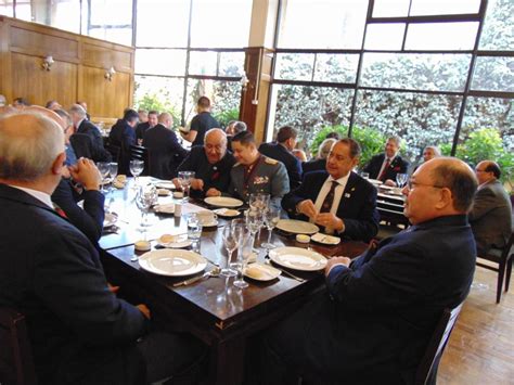 Almuerzo De Camarader A Del Regimiento Noticias Ra