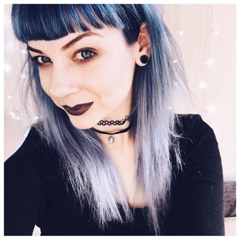 Denim hair nowy trend w koloryzacji włosów ELLE pl