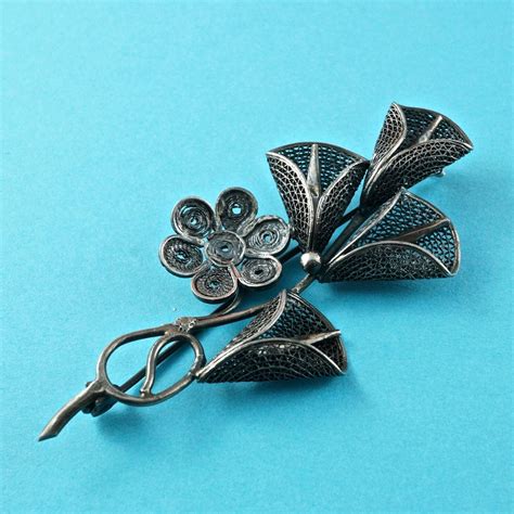 Silver Filigree Flower Brooch Antique Pin Vintage