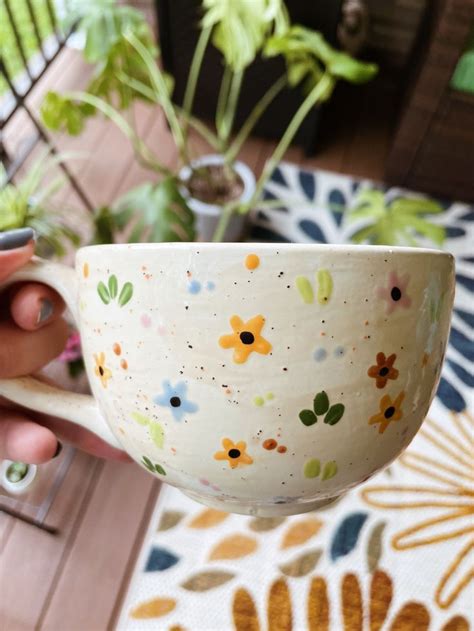 floral mug | Diy pottery painting, Pottery painting designs, Pottery ...