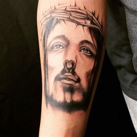 Tatuagens De Jesus Cristo Que Demonstram A Devo O E A F Jesus