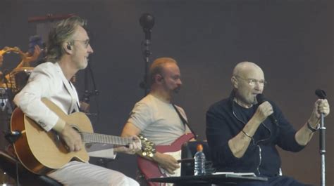 Phil Collins Reunites With Genesis Mike Rutherford Onstage In Berlin