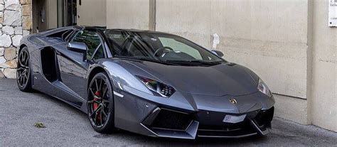 Unveiled: Lamborghini Aventador LP700-4 Roadster