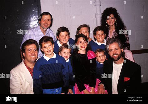 Marie osmond and family hi-res stock photography and images - Alamy