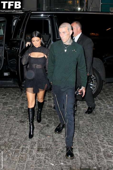 Kourtney Kardashian Kourtneykardash Nude OnlyFans Leaks Fappening Page 7 FappeningBook