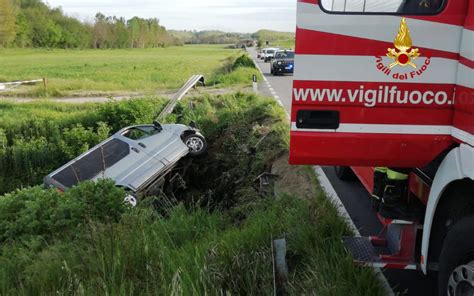 Incidente A Castelnuovo Berardenga Auto Finisce Fuori Strada Siena News