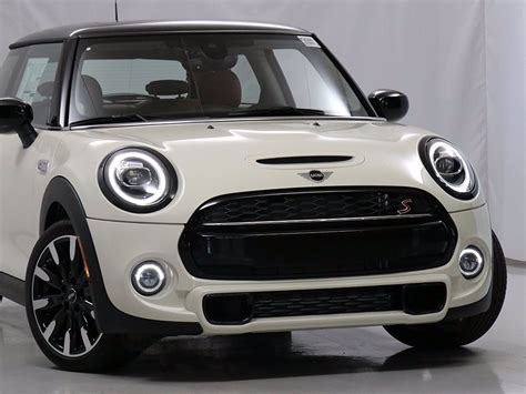 New 2021 MINI Hardtop 2 Door FWD Iconic In Naperville M36246 Bill