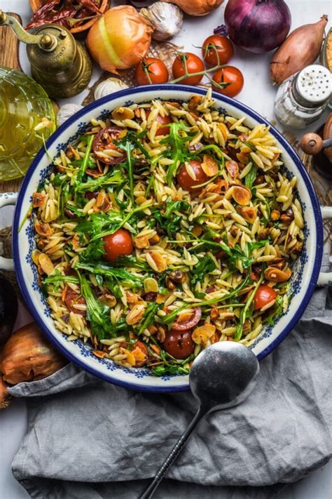 Zutaten Orzo Nudelsalat Mit Rucola Ger Steten N Ssen Feedmedaily