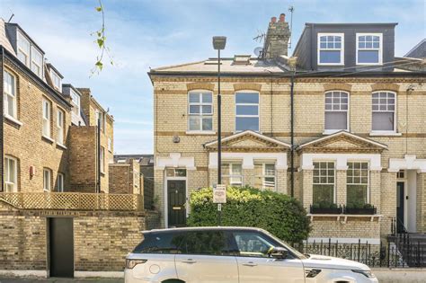 Chesson Road, Fulham W14 | Marsh & Parsons