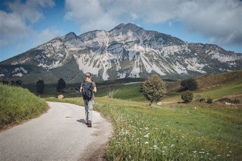 Trekking Nel Garda Trentino Percorsi Da Fare Con La Bella Stagione