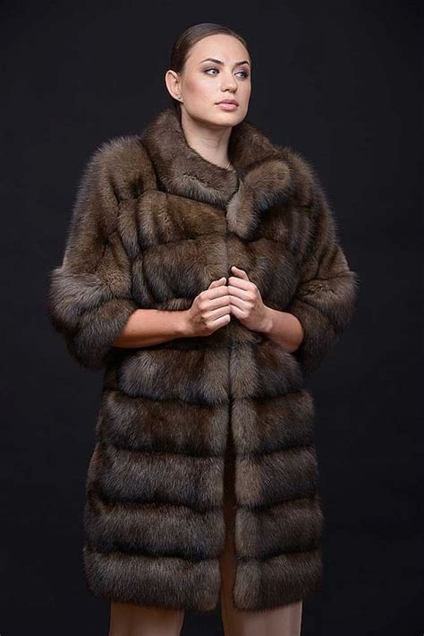 3fb 022 Fur Fashion Guide Furs Fashion Photo Gallery