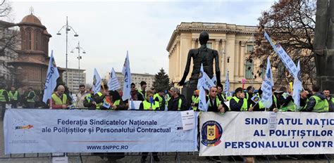 03 03 2020 Orele 10 00 14 00 Protest FSNPPC în Piața Revoluției din