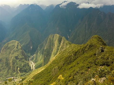 Camino A Las Ruinas De Machupicchu Visto Desde Las Alturas De Las