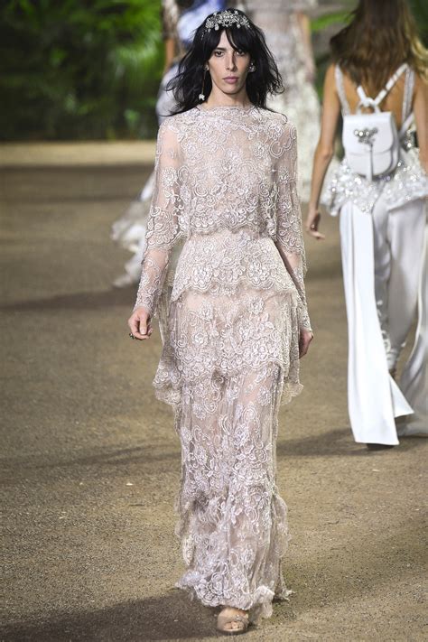 Elie Saab Spring 2016 Ready To Wear Classy And Fabulous Way Of Living