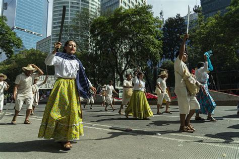 Desfile Del 20 De Noviembre Ruta Horario Cómo Será Y Cierres Viales