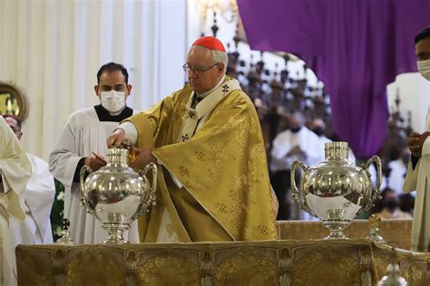 Cardenal Francisco Robles Ortega Celebra La Misa Crismal