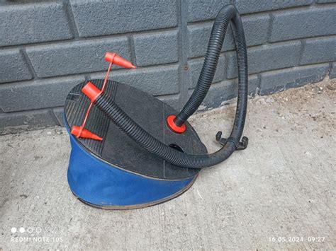 Насос 5л для матрасов.сменить переходник и можно лодку смело качать ...