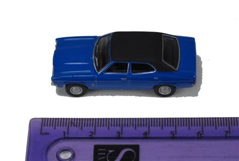 Oxford Diecast 76cor3005 Ford Cortina Mk3 Electric Monza Blue