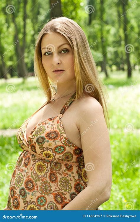 Beautiful Pregnant Blonde Woman Stock Image Image Of Meadow Abdomen