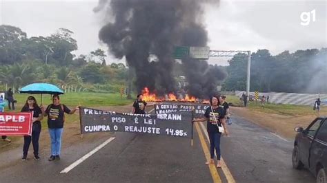 Professores Da Rede Municipal De Cidade No Sul Da Ba Fecham Rodovia Em