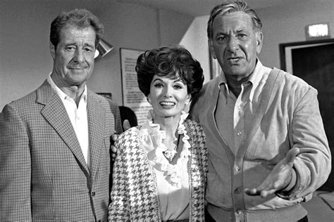 Jack Klugman Dies At 90 Star Of Tv S The Odd Couple Quincy Los Angeles Times