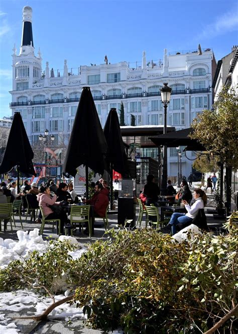 L Espagne se remet lentement d une tempête de neige historique Geo fr