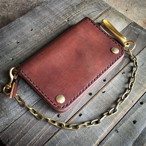 Custom Leather Chain Wallets | semashow.com