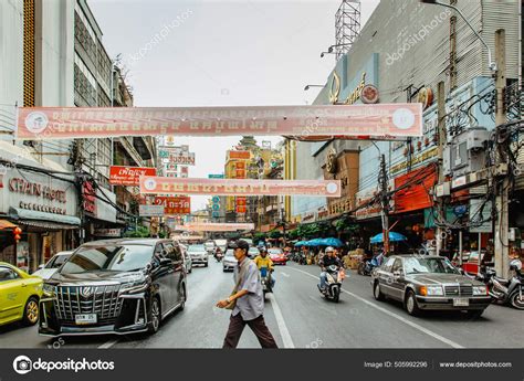 Bangkok Thailand January Busy Street Chinatown Morning Traffic