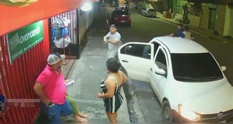 Notícias Bandidos atacam mercadinho e roubam arma de fogo do