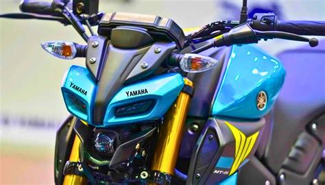 Ktm का घमंड चकनाचूर कर रही Yamaha की ये कंटाप लुक वाली बाइक फाड़ू