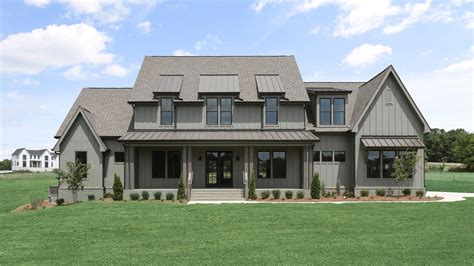 Nashville home combines farmhouse style, modern luxuries