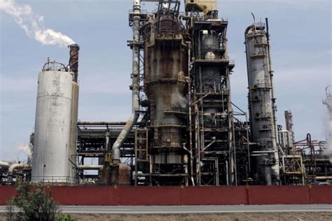 Pdvsa sacrificará producción petrolera para aumentar salida de gasolina