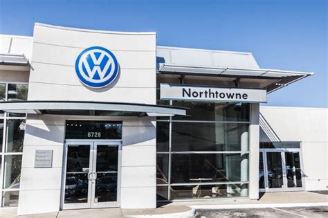 NORTHTOWNE VOLKSWAGEN - Updated January 2025 - 13 Photos & 37 Reviews - 6728 N Oak Trafficway ...