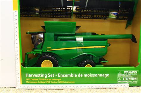 Ert47358 Ertl 132 Scale John Deere Harvesting Set Inc S780 Combine Wi Brushwood Toys