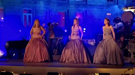 Celtic Woman Sings Amazing Grace And It S Simply Amazing Video