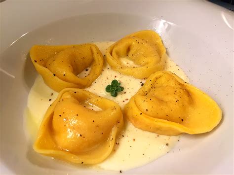 Tortelloni Di Zucca Su Crema Di Taleggio Chef Pucci