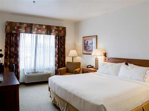 Hotel in Jacksonville IL | Holiday Inn Express & Suites Jacksonville