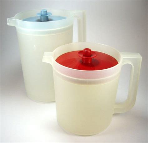 Vintage S Tupperware Push Top Pitcher Set White Blue Lid