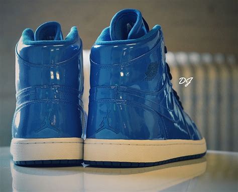 Air Jordan 1 'Blue Patent Leather' Sample | SneakerFiles