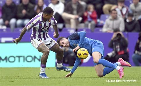 El Amorebieta Cae Ante El Real Valladolid 2 1 Dotb Durangaldeko