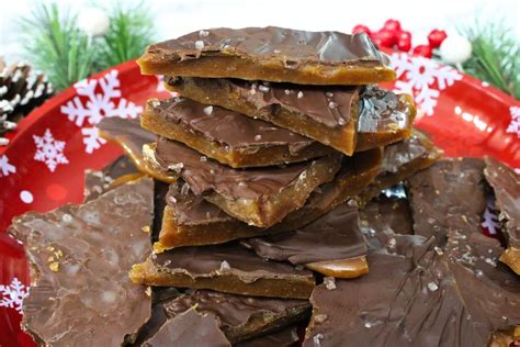 Quick Microwave Toffee: Holiday Treat in 15 Minutes! - Dinners Done Quick