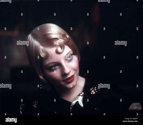 Jodie foster bugsy malone hi-res stock photography and images - Alamy