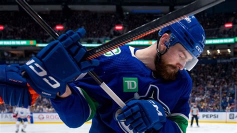 Vancouver Canucks Sign Defenseman Filip Hronek To 8 Year Extension