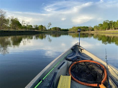 Beginner Kayak Fishing Tips! - Paddling Life