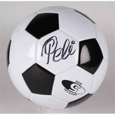 Pele Signed Soccer Ball (PSA COA) | Pristine Auction